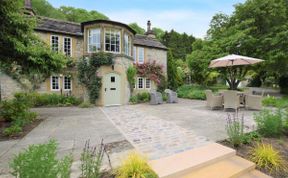 Photo of Cottage in Derbyshire