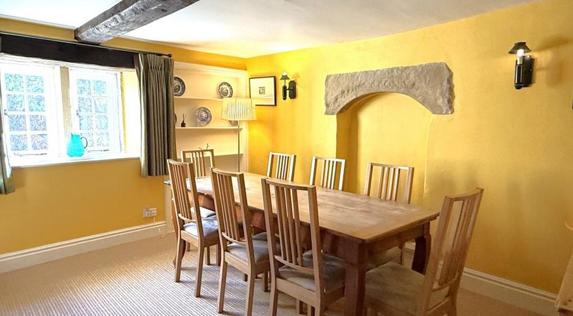 Photo of 3 Bed in Ashford-in-the-Water