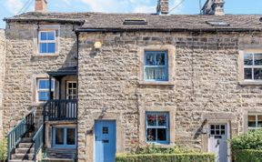 Photo of in Baslow (PK908)
