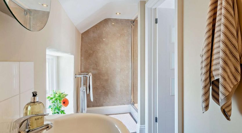 Photo of 3 Bed in Baslow