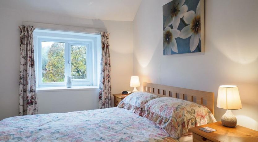 Photo of 2 Bed in Ashford-in-the-Water