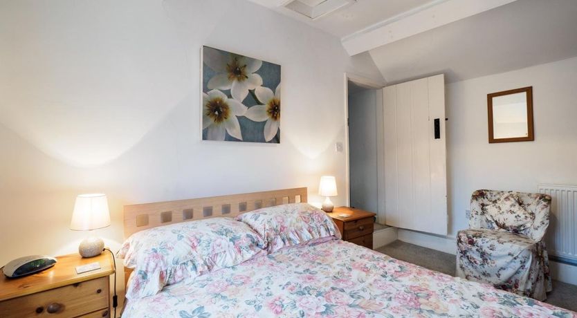 Photo of 2 Bed in Ashford-in-the-Water