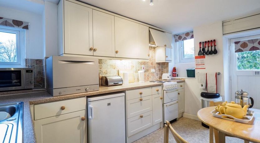 Photo of 2 Bed in Ashford-in-the-Water