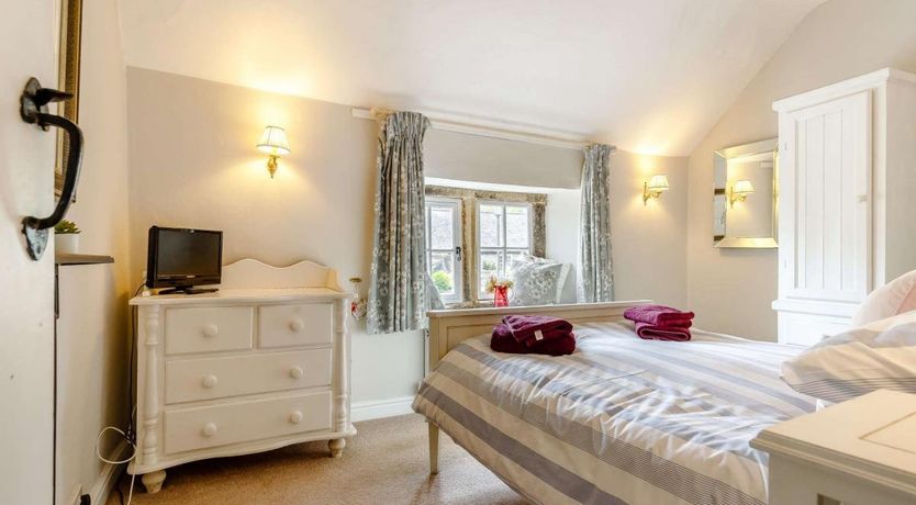 Photo of 1 Bed in Ashford-in-the-Water