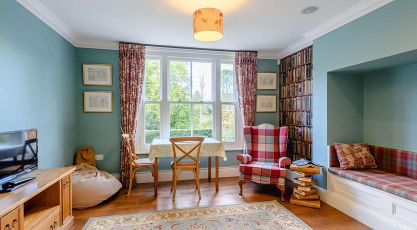 Photo of 6 Bed in Linwood