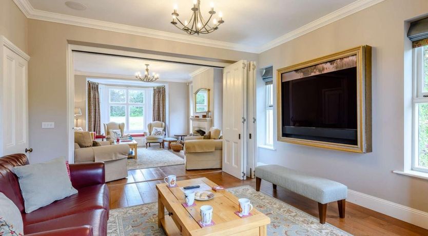 Photo of 6 Bed in Linwood