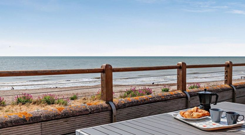 Photo of 4 Bed in Pevensey Bay