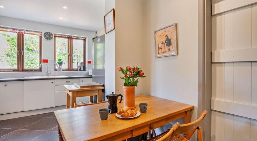 Photo of 4 Bed in Pevensey Bay