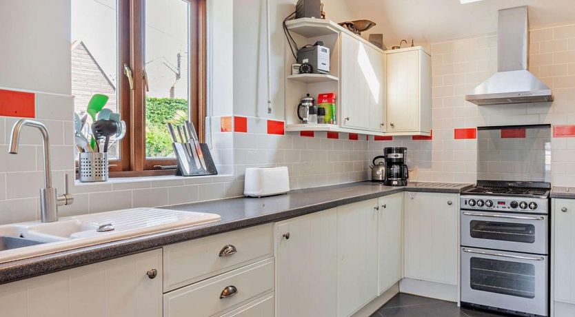 Photo of 4 Bed in Pevensey Bay