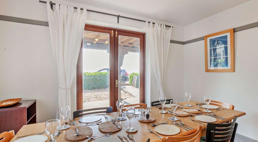 Photo of 4 Bed in Pevensey Bay