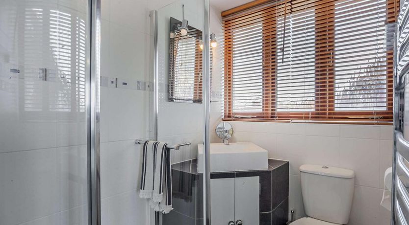 Photo of 4 Bed in Pevensey Bay