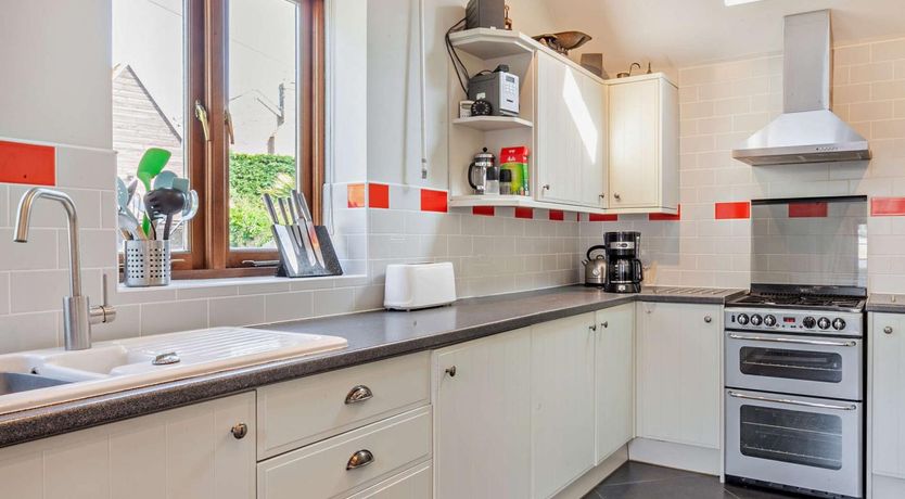 Photo of 4 Bed in Pevensey Bay