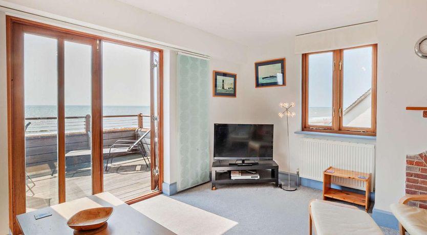 Photo of 4 Bed in Pevensey Bay