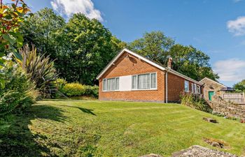 2 Bed in Sawmills Holiday Cottage