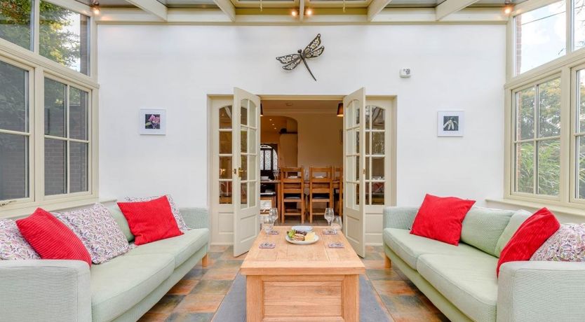 Photo of 5 Bed in Godshill