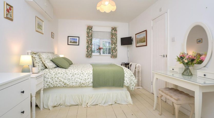 Photo of 2 Bed in Newton Abbot