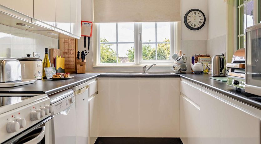 Photo of 2 Bed in Newton Abbot