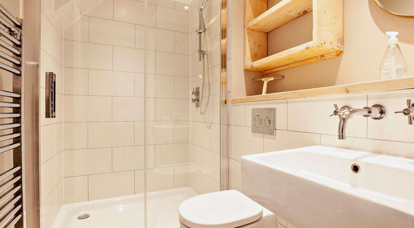 Photo of 5 Bed in Pevensey Bay