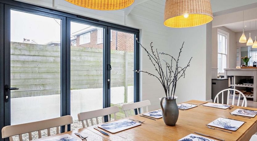 Photo of 5 Bed in Pevensey Bay