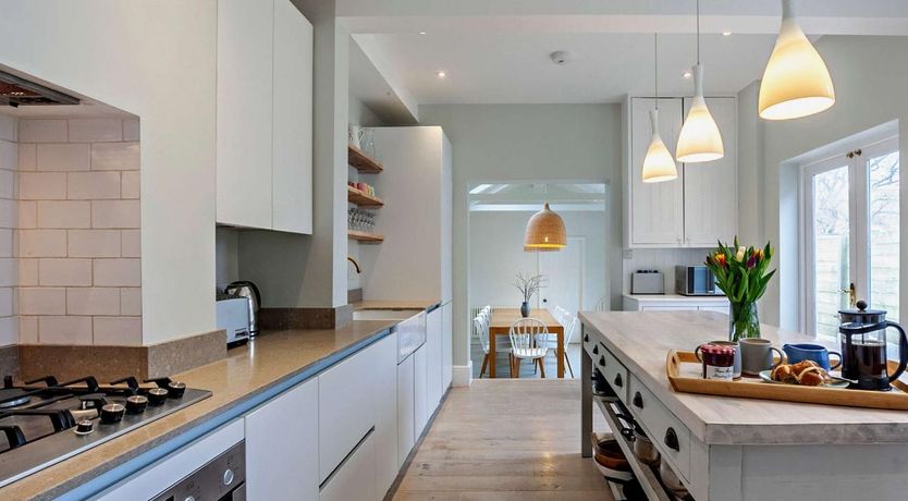 Photo of 5 Bed in Pevensey Bay