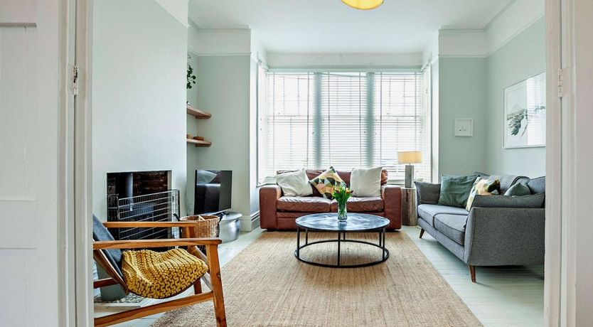 Photo of 5 Bed in Pevensey Bay