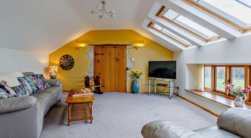 Photo of 2 Bed in Wyke