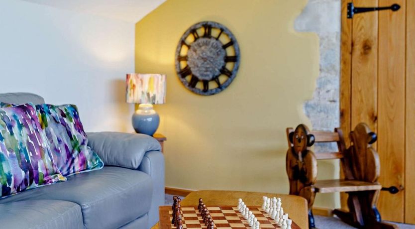 Photo of 2 Bed in Wyke