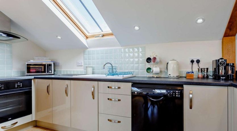 Photo of 2 Bed in Wyke