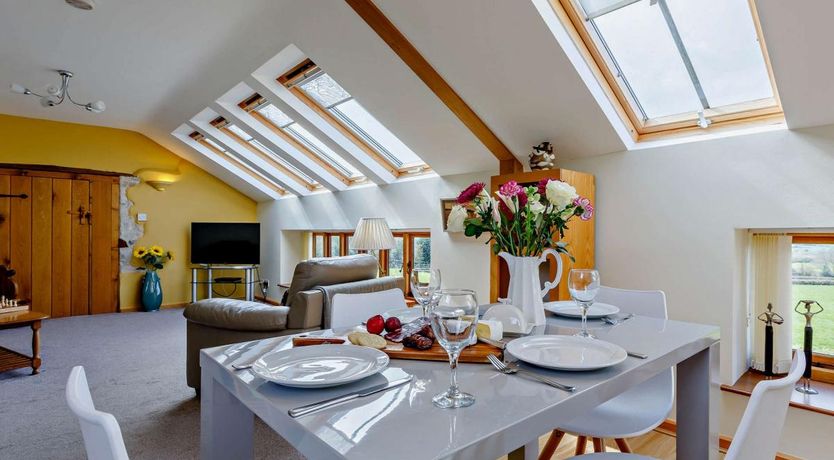 Photo of 2 Bed in Wyke