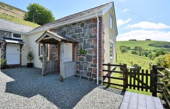 Barn in Mid Wales Holiday Cottage