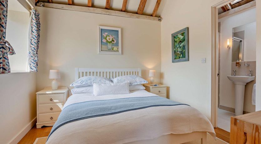 Photo of 1 Bed in Pett Level