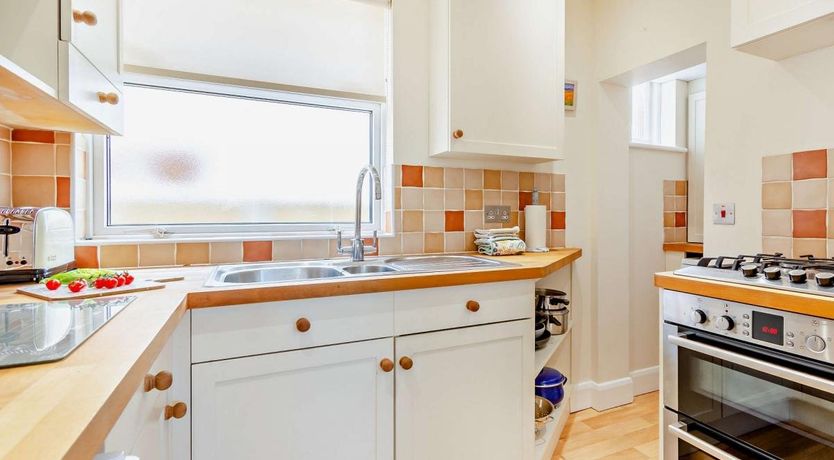 Photo of 3 Bed in Pevensey Bay