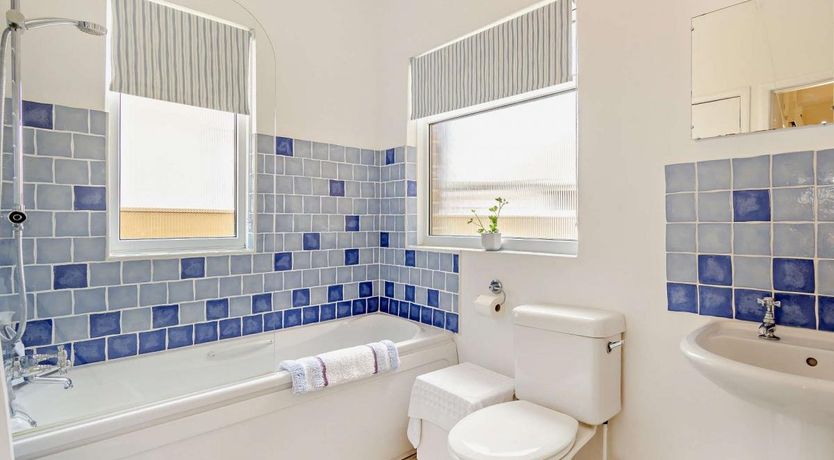 Photo of 3 Bed in Pevensey Bay