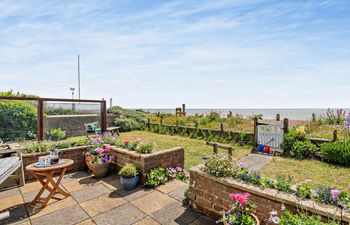 3 Bed in Pevensey Bay Holiday Cottage