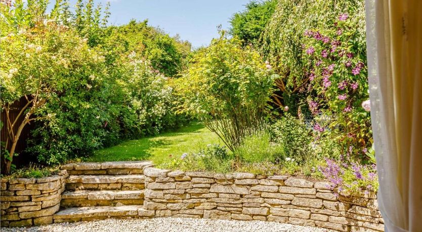 Photo of 2 Bed in Sway