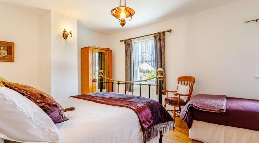 Photo of 2 Bed in Sway