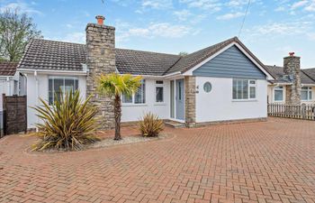 in Mudeford (NFL96) Holiday Cottage