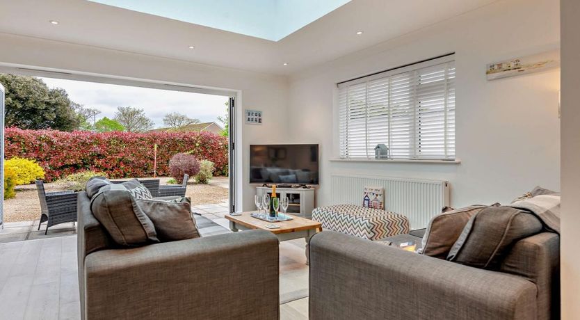 Photo of 3 Bed in Mudeford