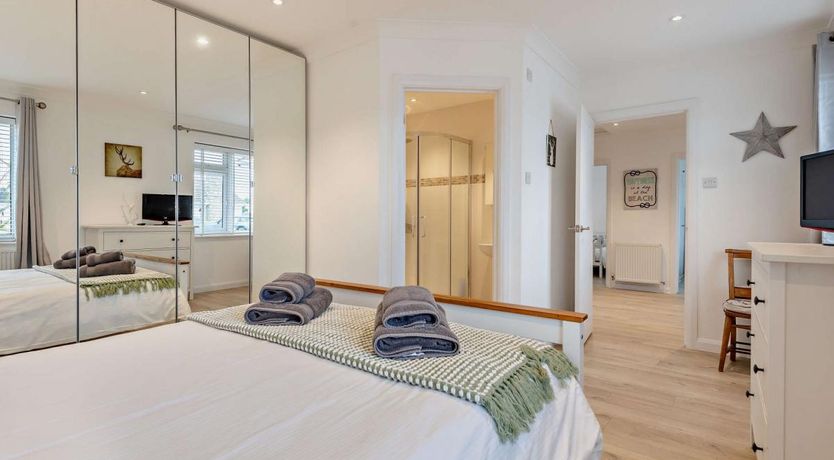 Photo of 3 Bed in Mudeford