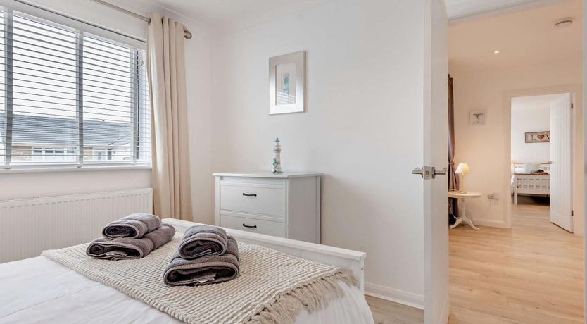 Photo of 3 Bed in Mudeford