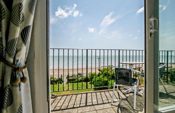 2 Bed in Pevensey Apartment