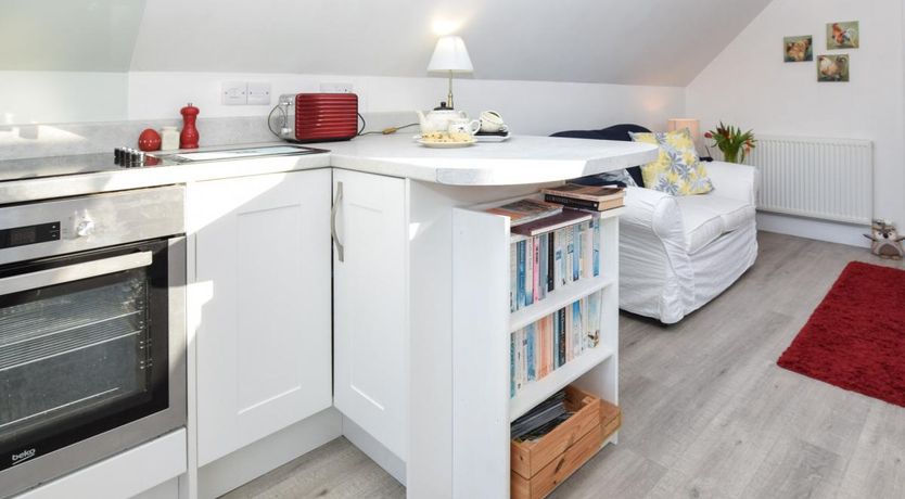 Photo of 1 Bed in Cresselly