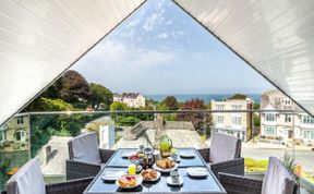 Photo of in Ilfracombe (48133)