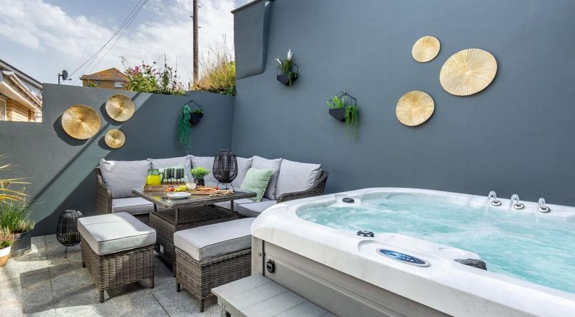 Photo of 3 Bed in Ilfracombe