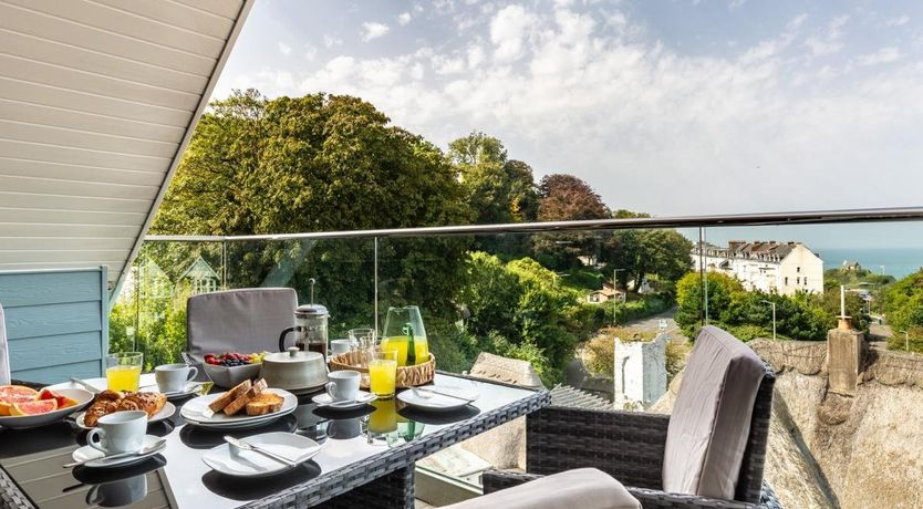 Photo of 3 Bed in Ilfracombe