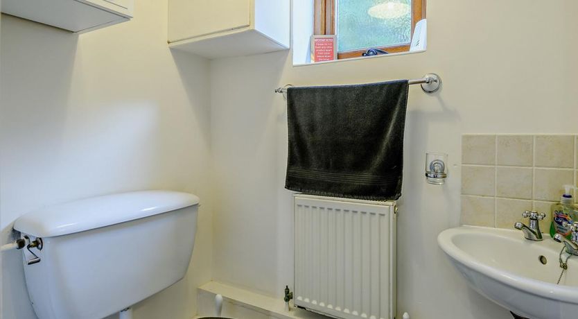 Photo of 4 Bed in Sway