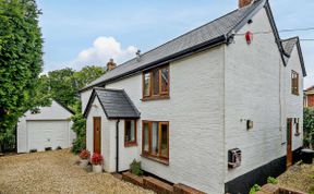 Photo of Cottage in Hampshire