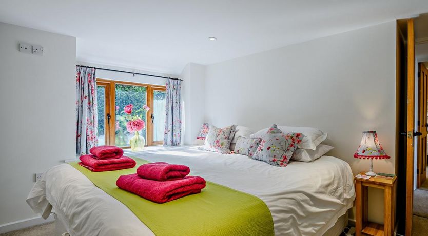 Photo of 4 Bed in Sway