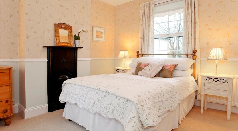 Photo of 3 Bed in Lymington