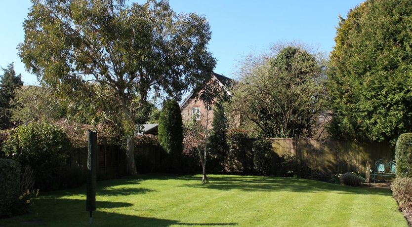 Photo of 3 Bed in Lymington